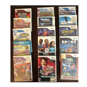 28 Wii & 2 Wii U Video Games